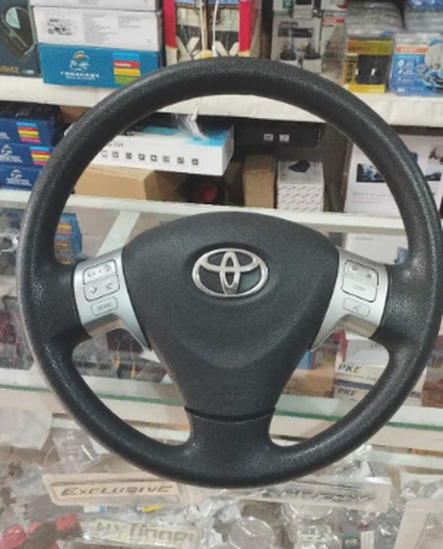 Руль от Toyota Corolla